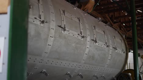 máquina antigua, antigua fábrica, proceso de cocción de granos de café, horno gigante, costa rica
