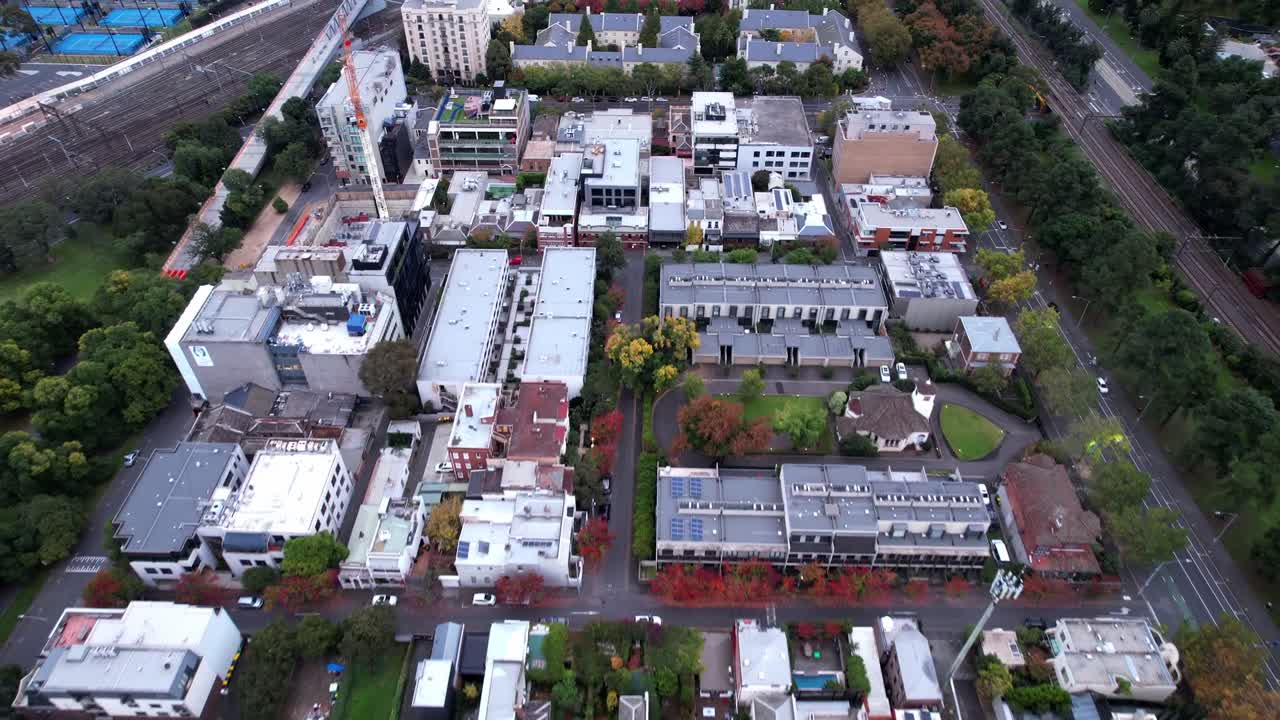 Unattractive living residences, suburban metropolis of Melbourne, aerial flight