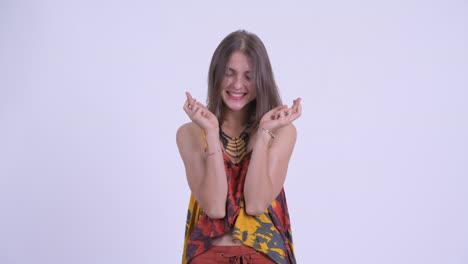 joven feliz y hermosa mujer hipster
