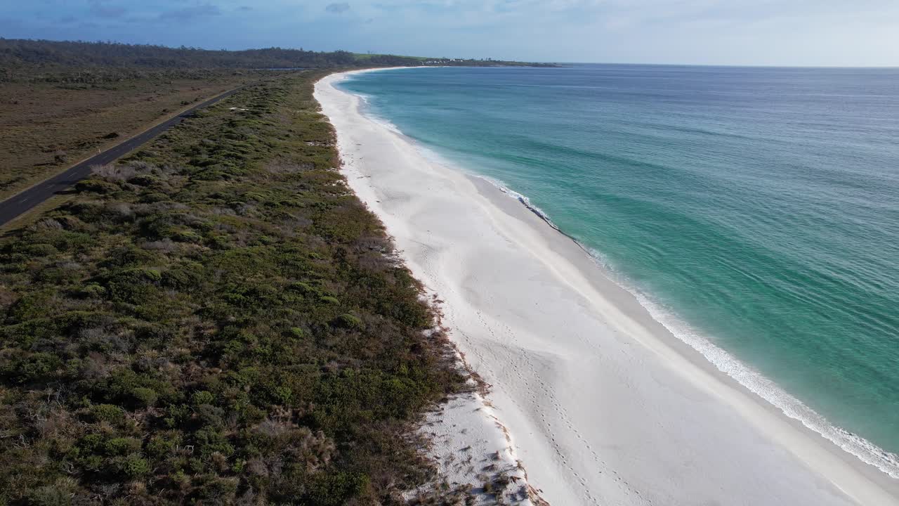Tranquil Scenery Of Taylors Beach, The Gardens, Tasmania, Australia - Aerial Shot