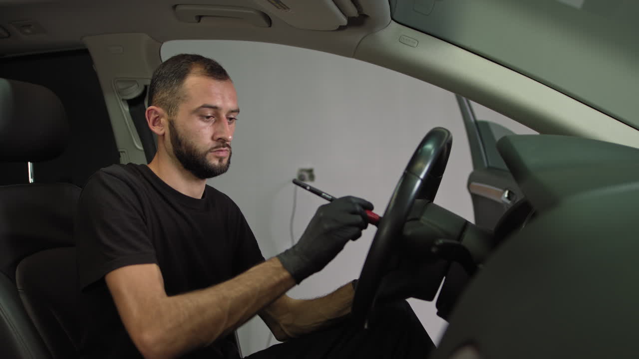 detalles del interior del auto