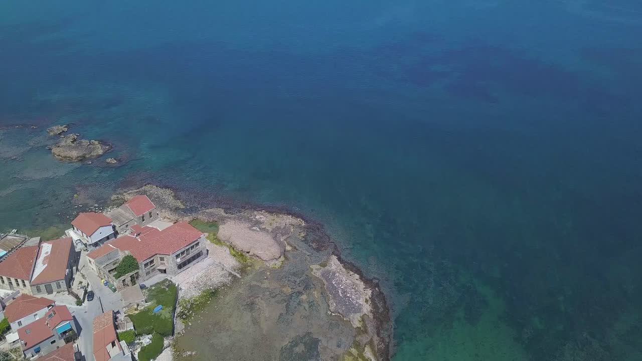 Vista aerea con inclinazione verso l'alto di Tabakaria a Chalepa a Chania, Creta, Grecia