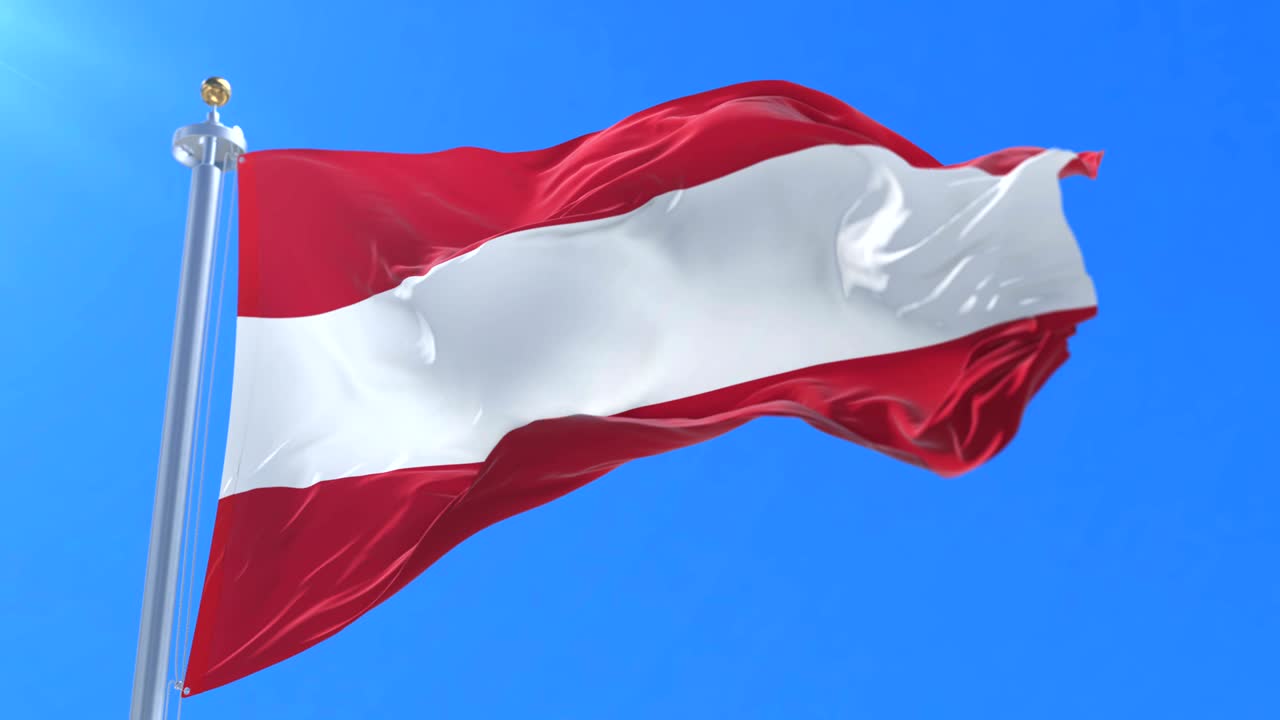 푸른 하늘과 함께 바람에 흔들리는 오스트리아 발, 루프