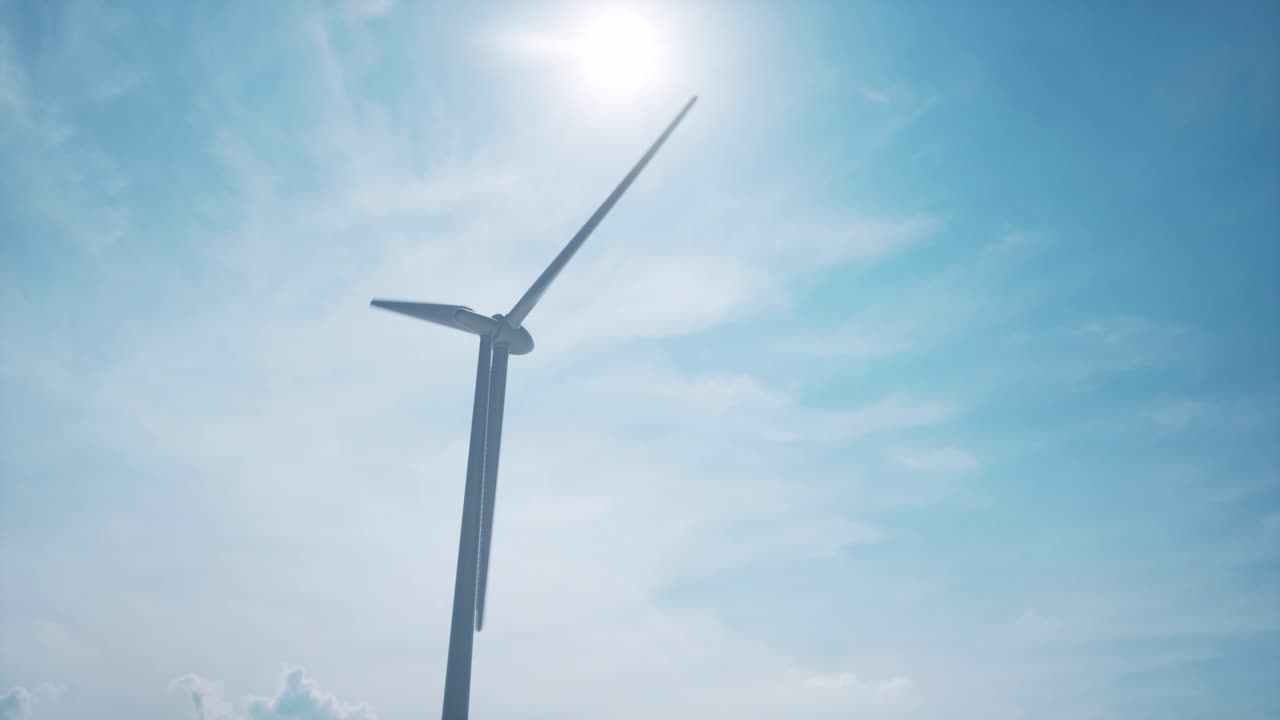 날개를 가진 대형 풍력 터빈의 3d 애니메이션 바다에서 풍력 발전소 타워, 해가 지는 시점에서 황혼에 있는 에너지 풍력 공장, 대체 에너지를 생산하는 많은 터빈 풍력 공장을 가진 풍력 에너지 농장.