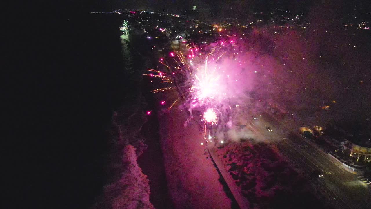 vista de aviones no tripulados de fuegos artificiales en carlsbad