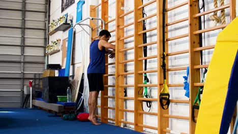 captura fija de ejercicios de tobillo basados en elementos de fitness de gimnasia