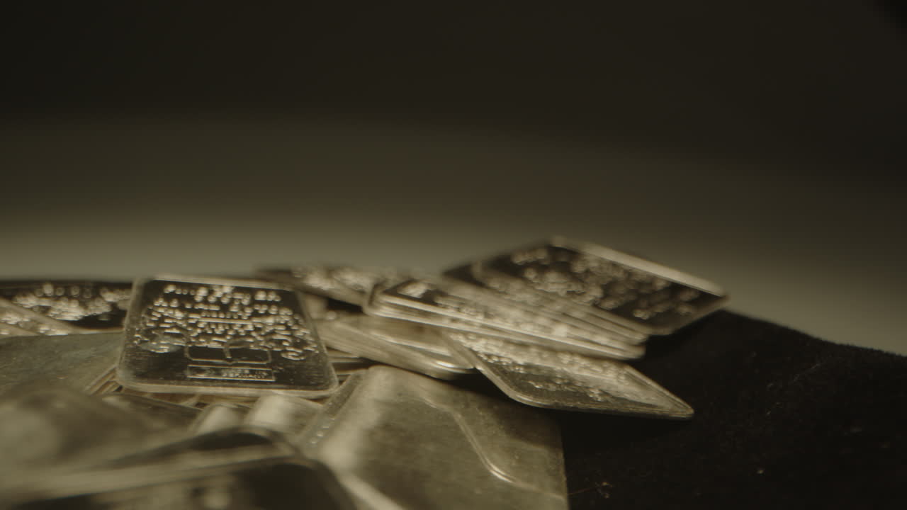 Beautiful dolly of small shiny silver bars