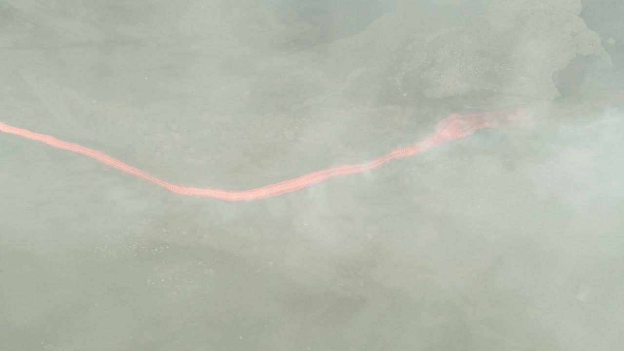 과테말라 파카야 화산 폭발로 인한 용암류의 무인 항공기 공중 경관