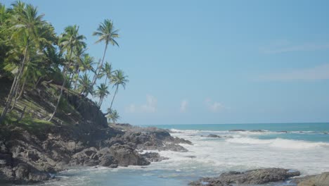 Pristine-paradise-beach-called-Jeribucaçu-near-Itacaré,-Southern-Bahia,-Brazil