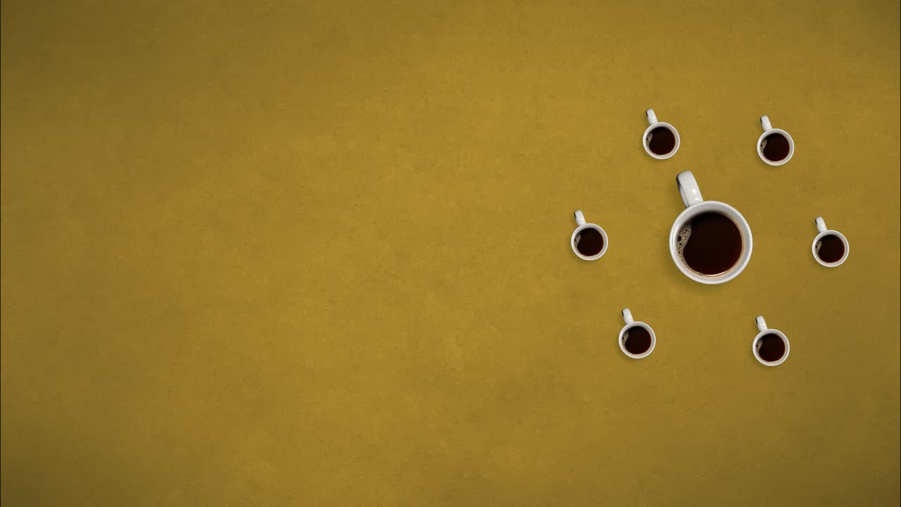 vista superior. detener el movimiento. tazas de café girando y llenando con café. en fondo amarillo. video de bucle. concepto de tiempo café, energía, publicidad, energía, sistemas. taza de café 4k imágenes de stock