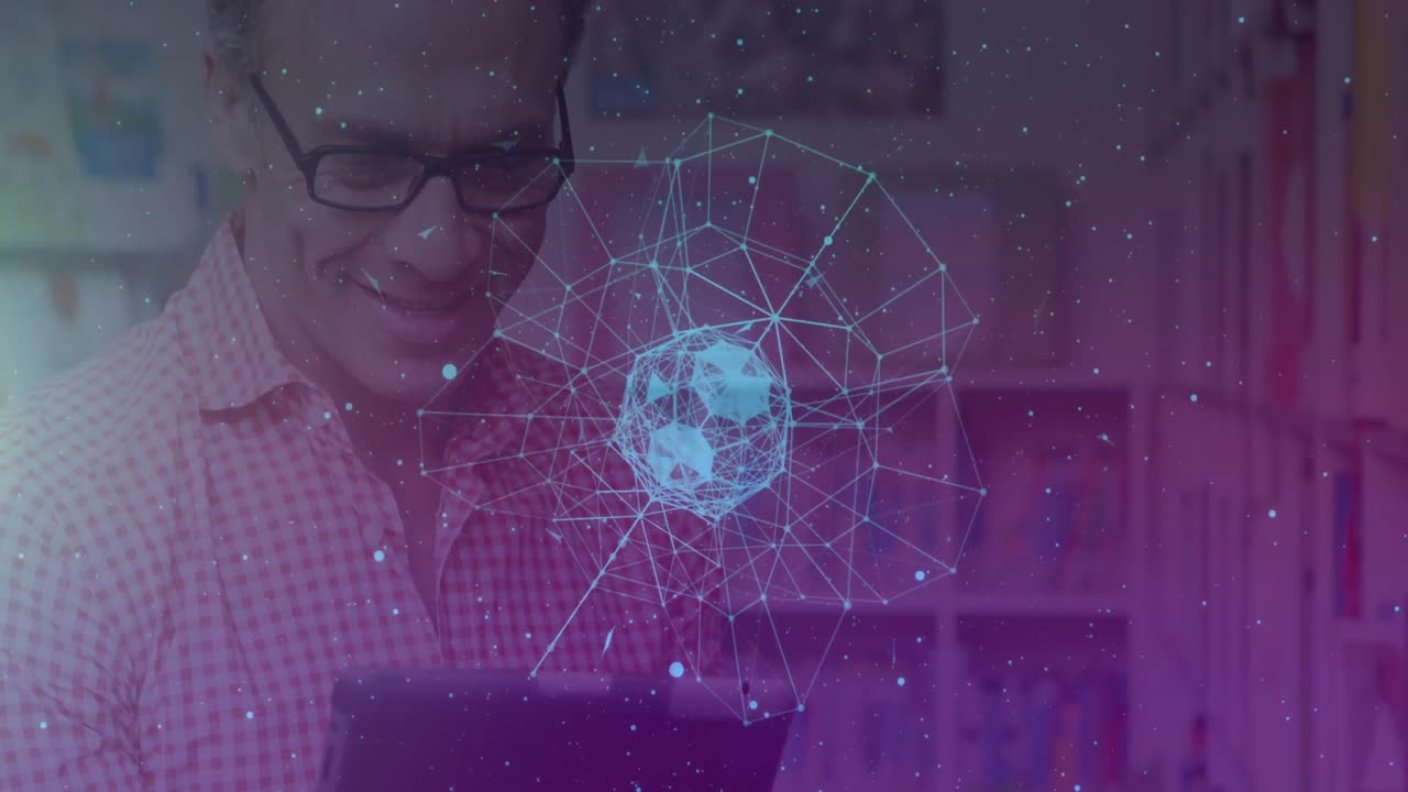 animación del globo con una red de conexiones sobre el hombre usando una tableta en el fondo