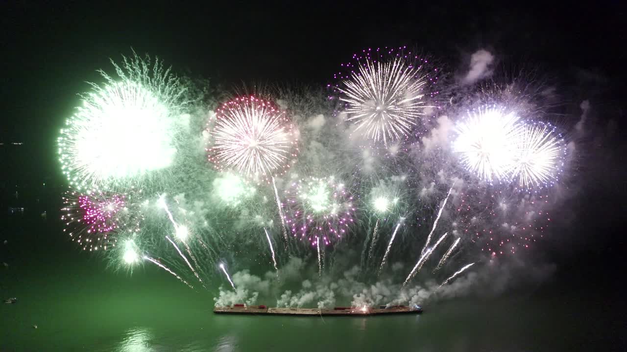 fondo de fuegos artificiales