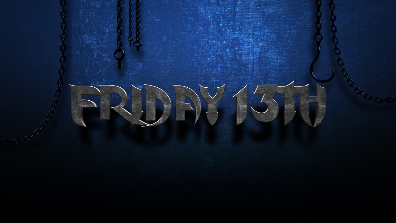 viernes 13 con cadena de metal en textura azul oscuro