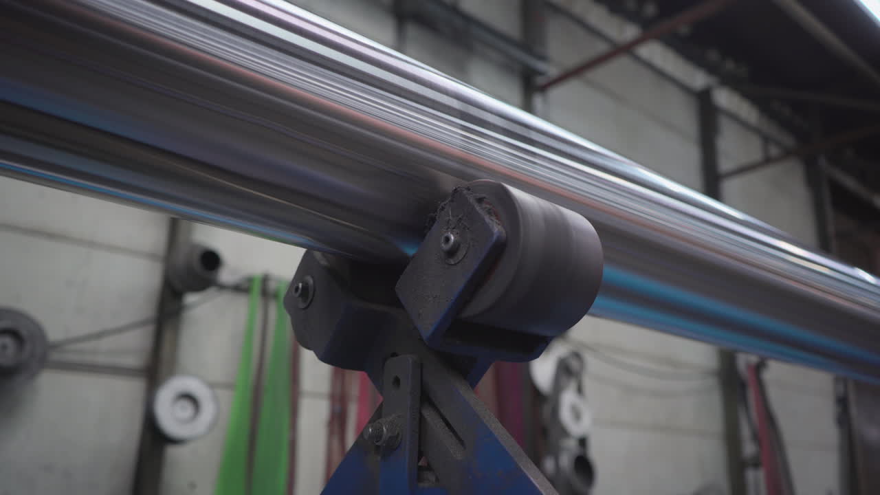 maquinaria de línea de producción en fábrica, planta de fabricación industrial