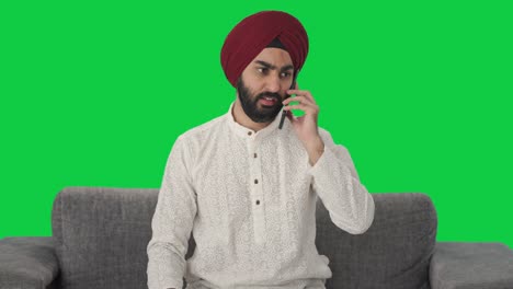 Hombre-Indio-Sij-Enojado-Gritando-En-La-Pantalla-Verde-Del-Teléfono