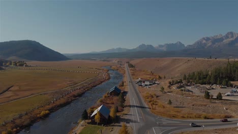 Stanley,-Id-–-Drohnenaufnahmen-über-Der-Stadt-Stanley,-Id-Herbst-2021