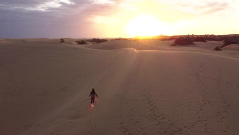 Sand-dunes-desert-against-seascape-in-Maspalomas-Gran-Canaria-deserts-near-seashore