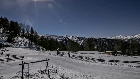 Snowy-landscape-with-mountains-and-trees