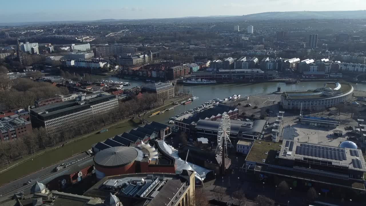 Ripresa aerea del centro di Bristol e dei Dock, Regno Unito