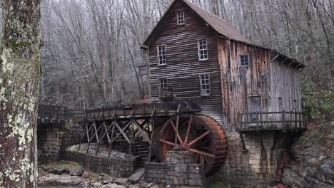 4k grist creek mill pan up