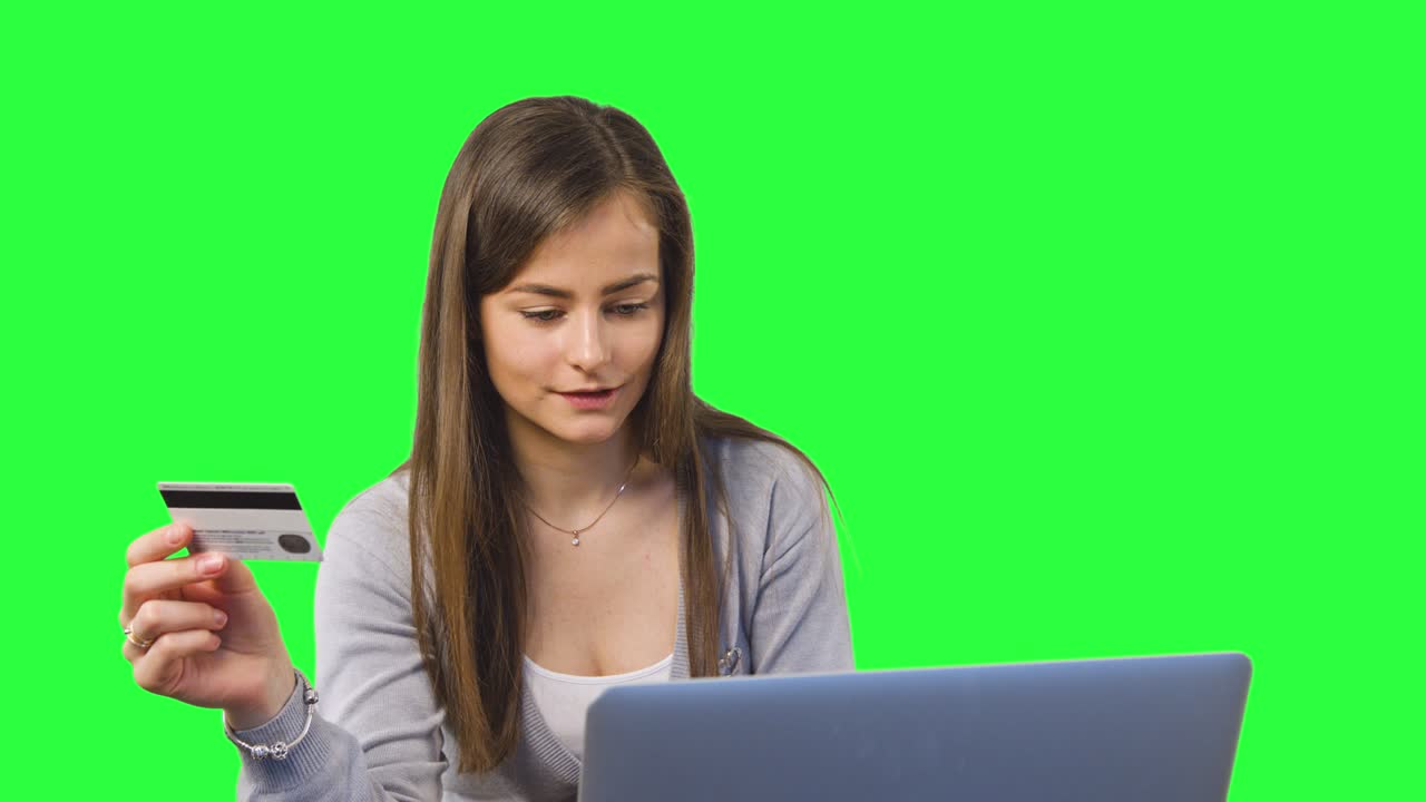 banca en línea mediante computadora portátil