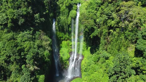 Imágenes-Aéreas-De-Drones-4k:-Majestuosas-Cascadas-De-Sekumpul-Y-Fiji,-Singaraja,-Norte-De-Bali