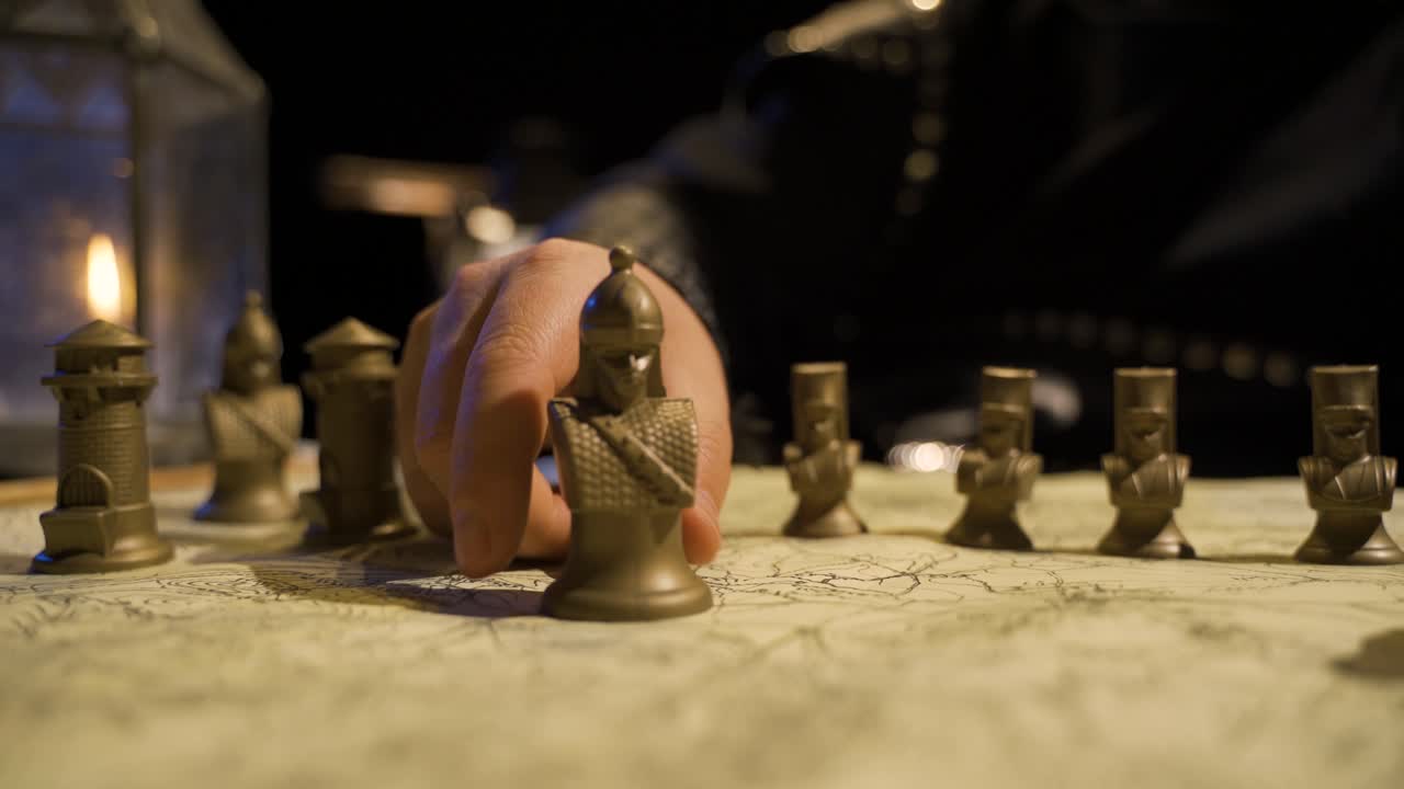 The use of chess pieces in the Middle Ages. On the war map.