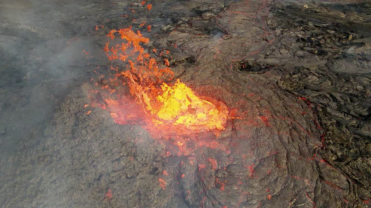 Eruzione di lava