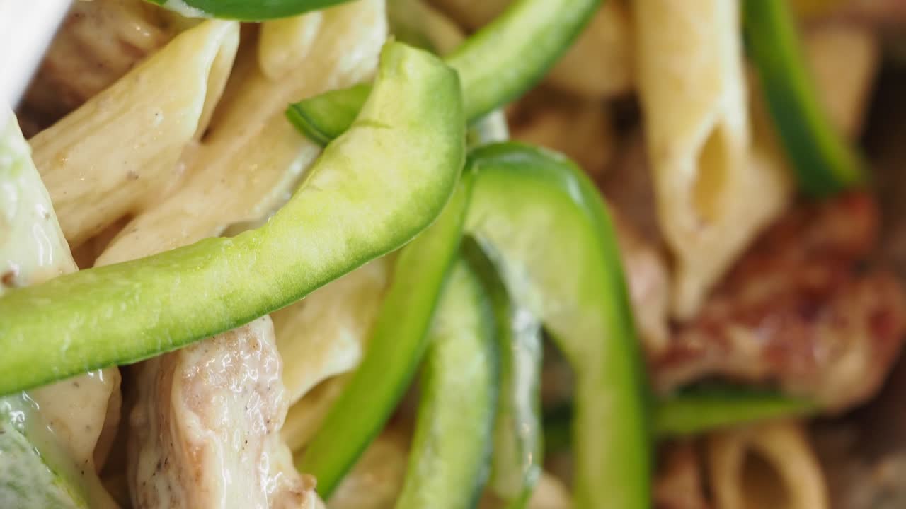 Creamy Chicken Penne Pasta with Green Peppers