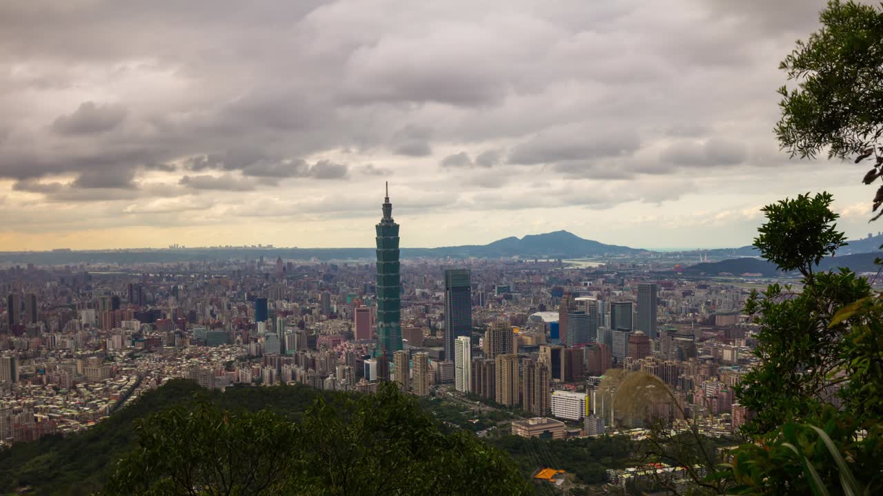 luz de día taipei paisaje urbano centro parque panorama de montaña 4k lapso de tiempo taiwán