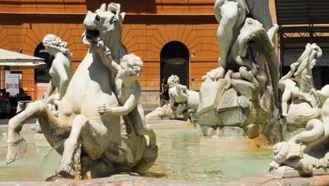 Fuente-De-Neptuno-Por-Giacomo-Della-Porta-En-Piazza-Navona,-Roma,-Italia