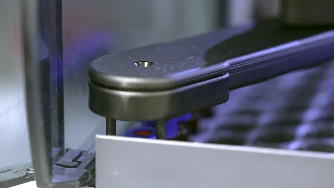 packaging line for industrial cosmetic products