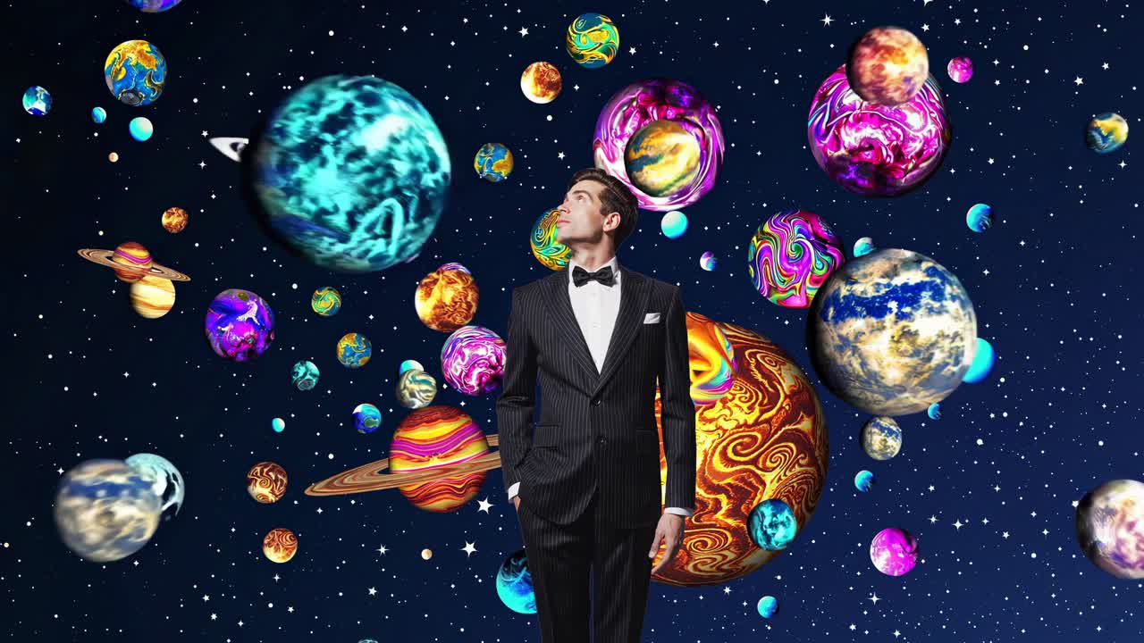 человек в космическом костюме в красочной вселенной