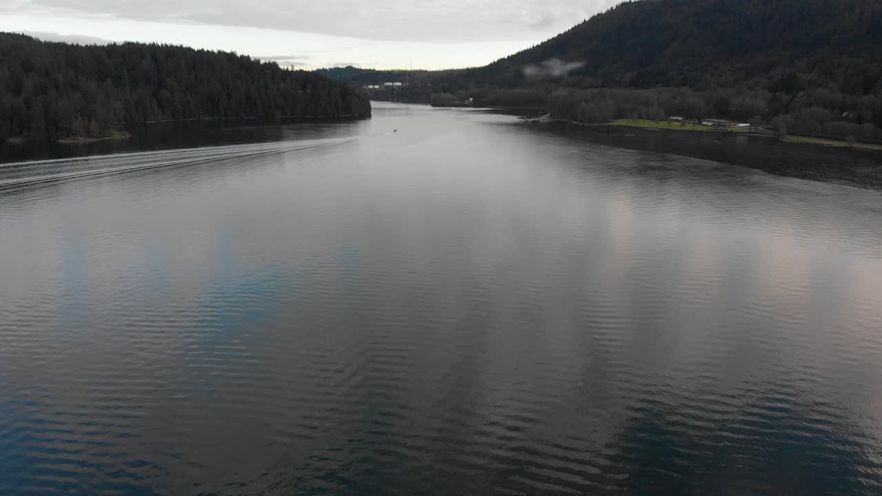 버나비, 브리티시 컬럼비아, 캐나다의 바넷 해양 공원 주변의 다양한 드론 샷