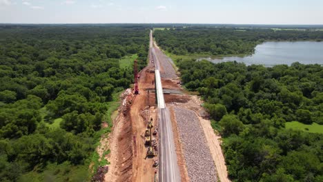 Luftaufnahmen-Von-Bauarbeiten-Außerhalb-Der-Stadt-Lebanon,-Oklahoma