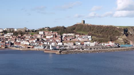 Luftaufnahmen-Vom-Hafen-Von-Scarborough-In-Nord-Yorkshire