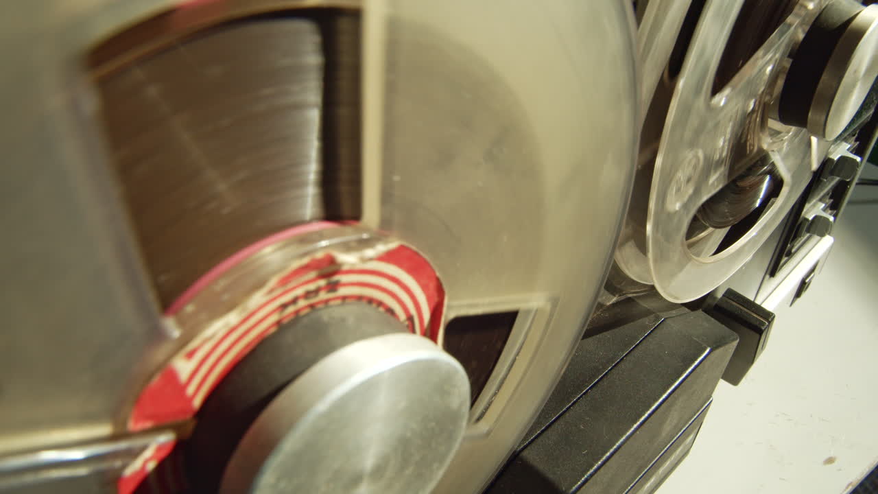 control manual de la vieja grabadora, reproducir, detener y rebobinar la ilustración