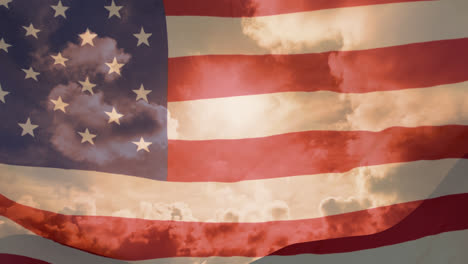 Amerikanische-Flagge-Und-Der-Himmel