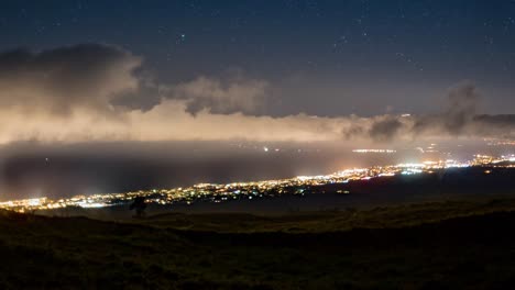 Zeitraffer-Mit-Blick-Auf-Maui,-Hawaii-Bei-Nacht