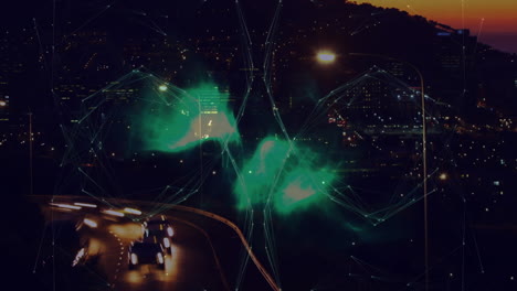 animación del globo de la red de conexiones sobre onda digital verde contra el tráfico nocturno de la ciudad