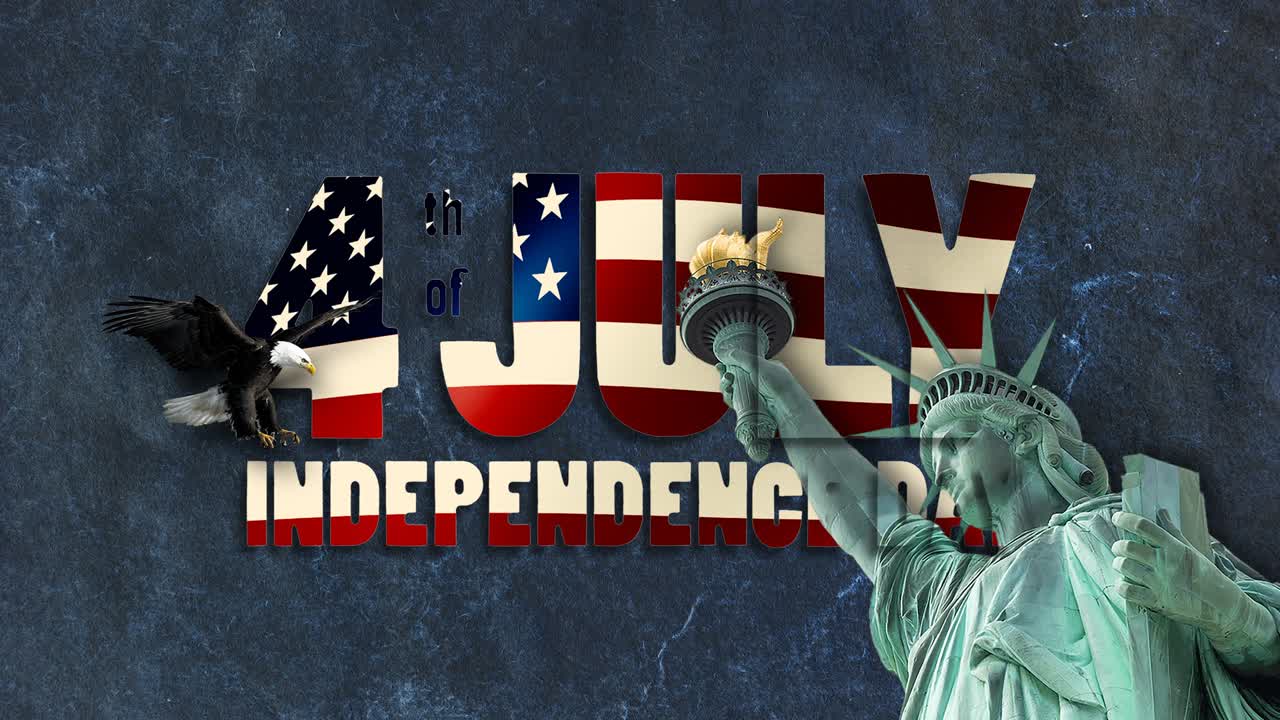 미국 발을 흔들고 있는 문자 - 7월 4일 독립기념일 - 어두운 대리석 배경에 자유의 여신상과 날아다니는 독수리가 그려져 있다.