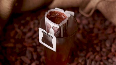 elaboración de café con granos de cacao