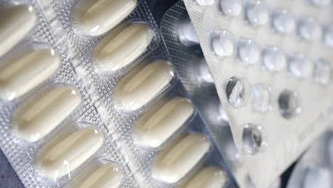 different types of pills in blister packs