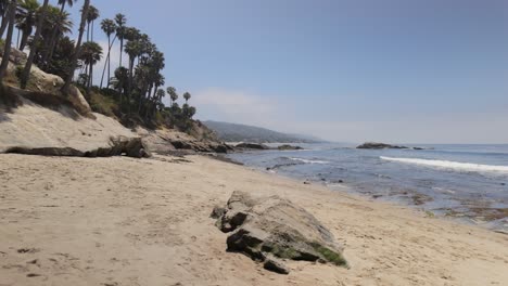 Hermosa-Playa-De-La-Costa-De-California---4k-Calificada