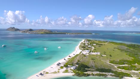 Luftaufnahme-Landepunkt-Madrisky-Island-Losroques-Blick-Auf-Gran-Roque