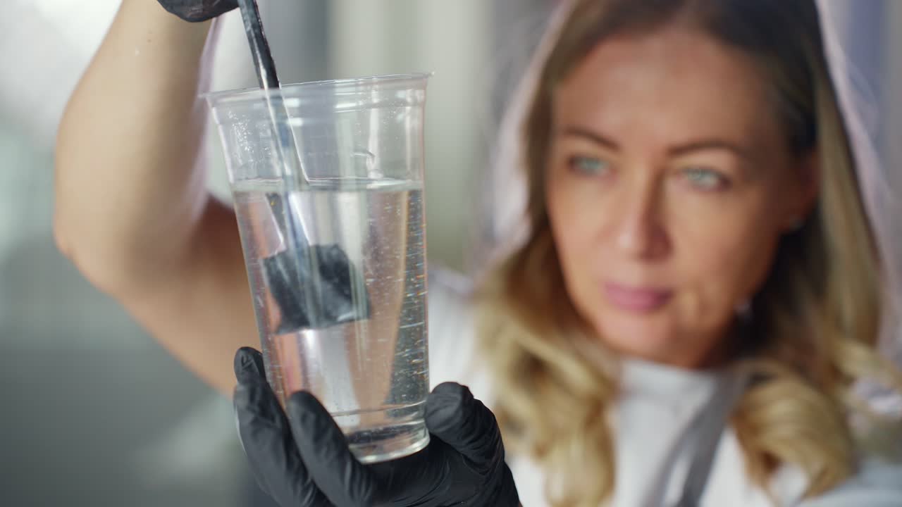 Woman Hair Color Mixing Process