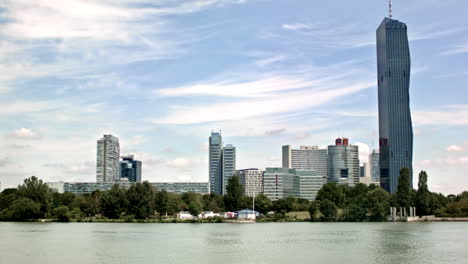 la orilla austriaca del río danubio 3