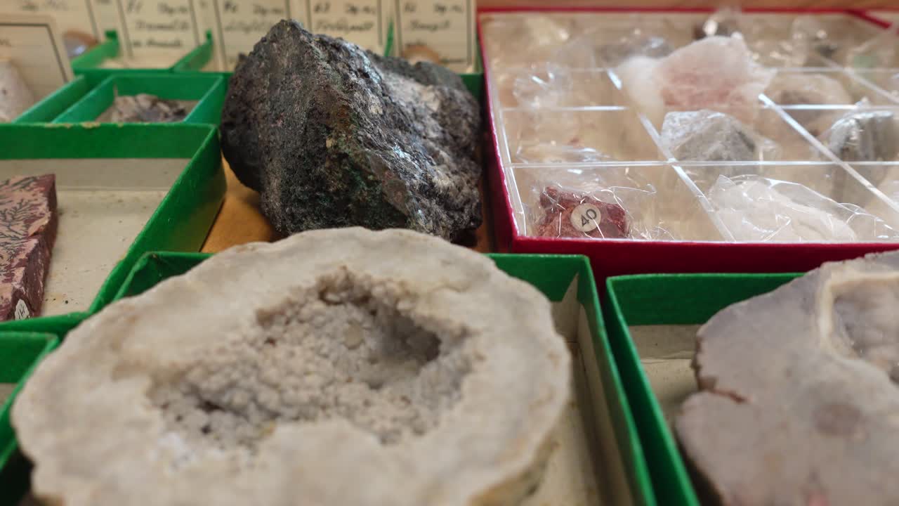 сбор пород и минералов 05