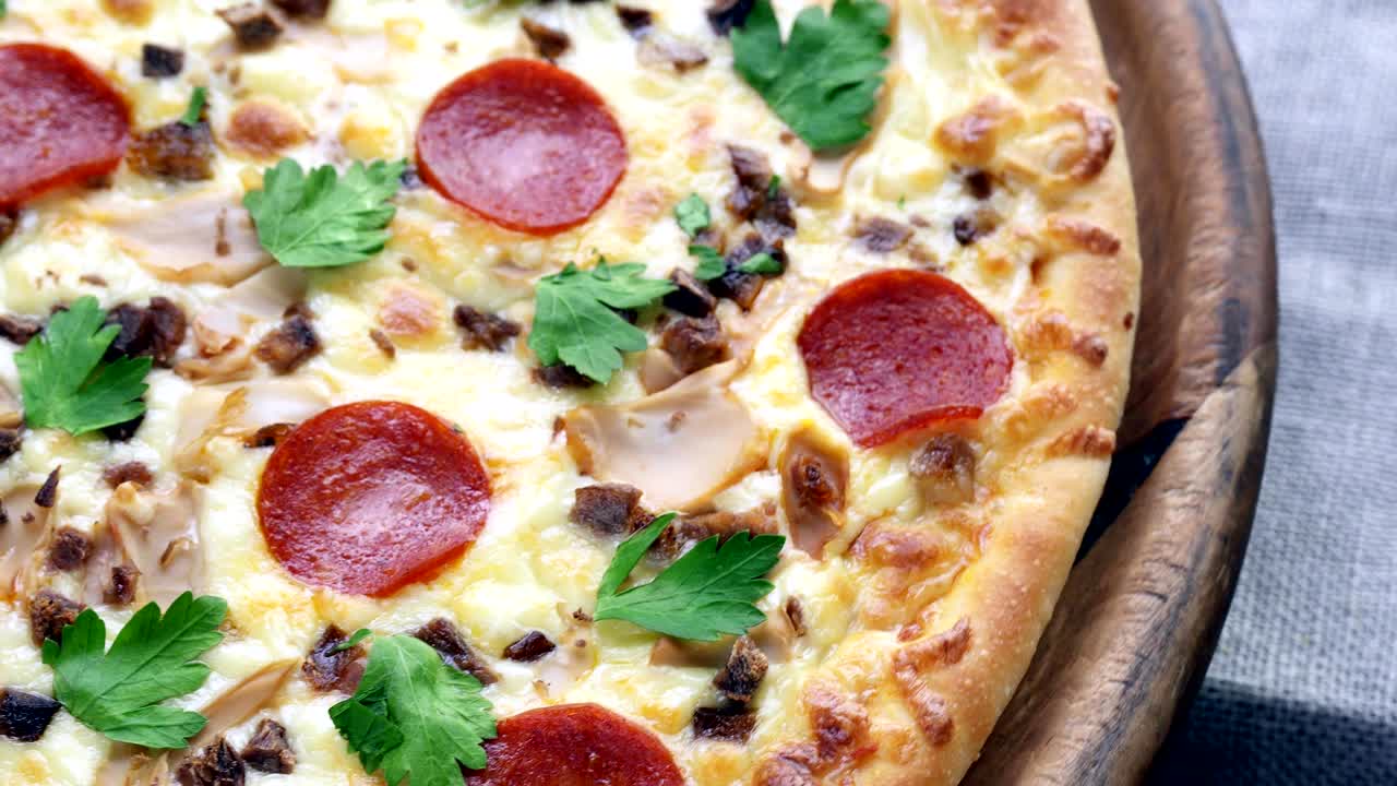 움직이는 큰 피자