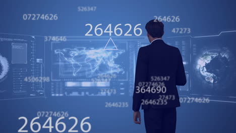 varios números cambiando contra el hombre de negocios tocando la interfaz digital en la pantalla invisible